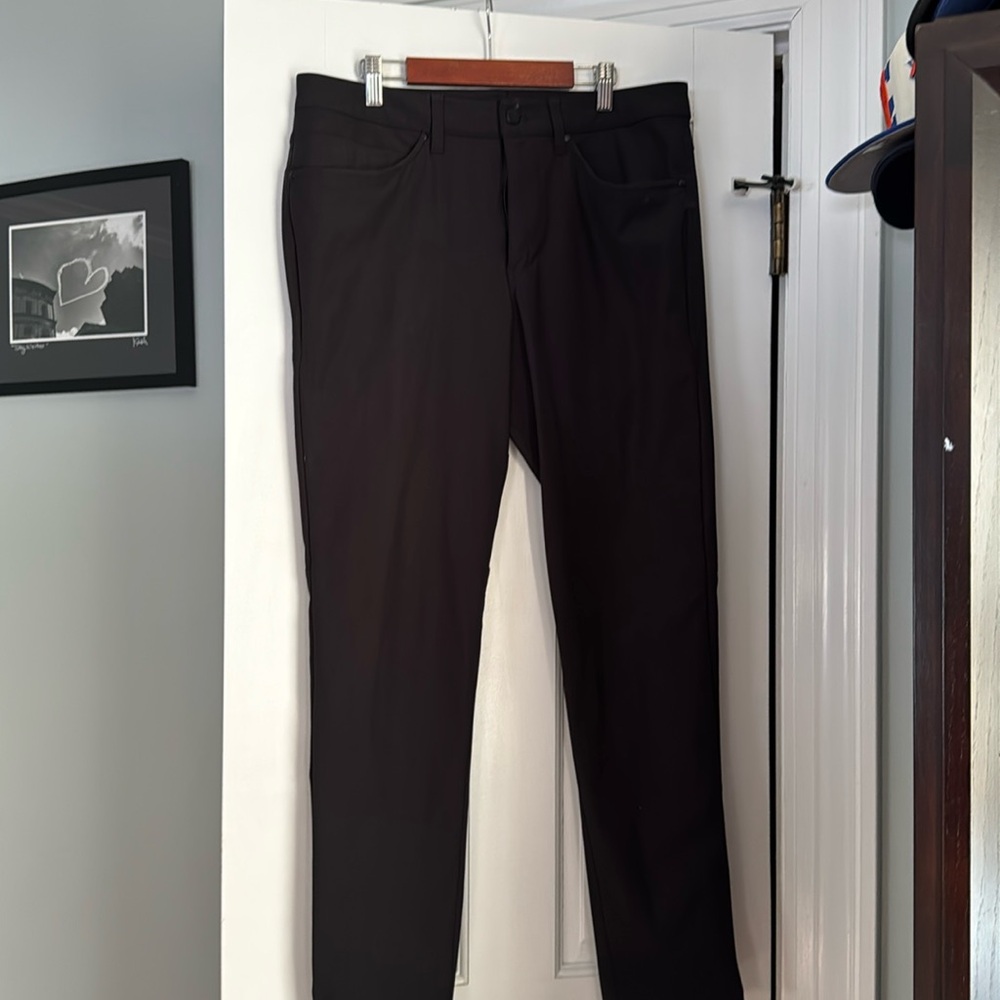 Lululemon men’s black pants